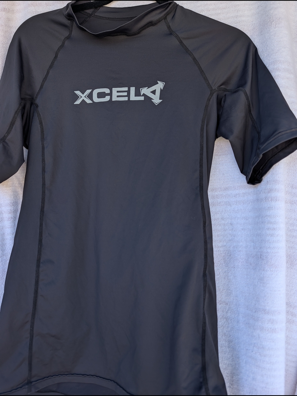 Xcel Women's Black Short-Sleeve Swim Coverup Rash Guard